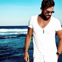 Mens T-Shirt  white v neck wide